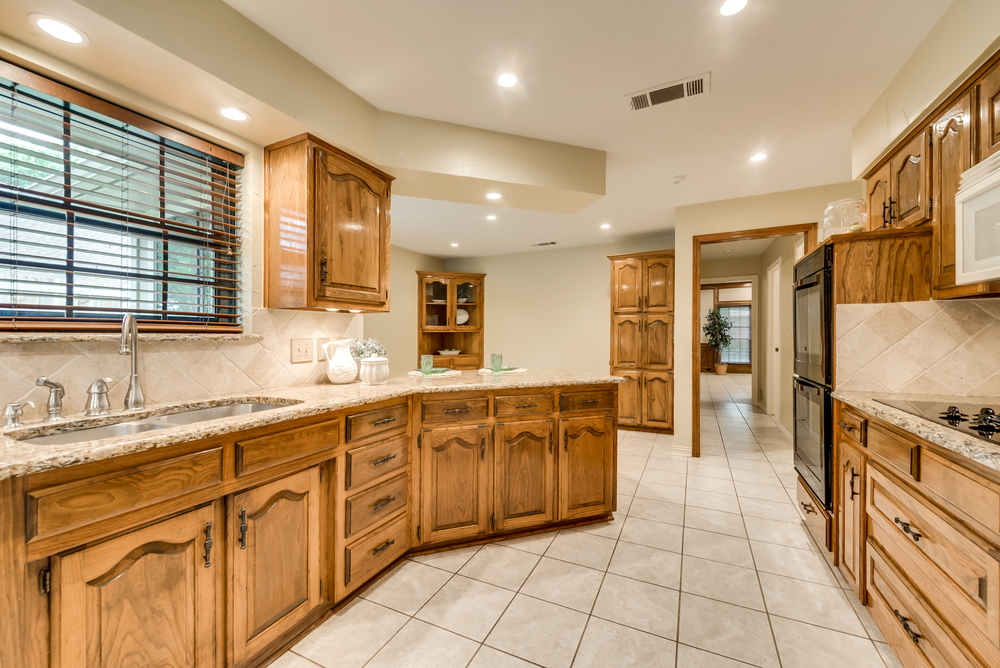    Gourmet Kitchen with Granite Countertops 