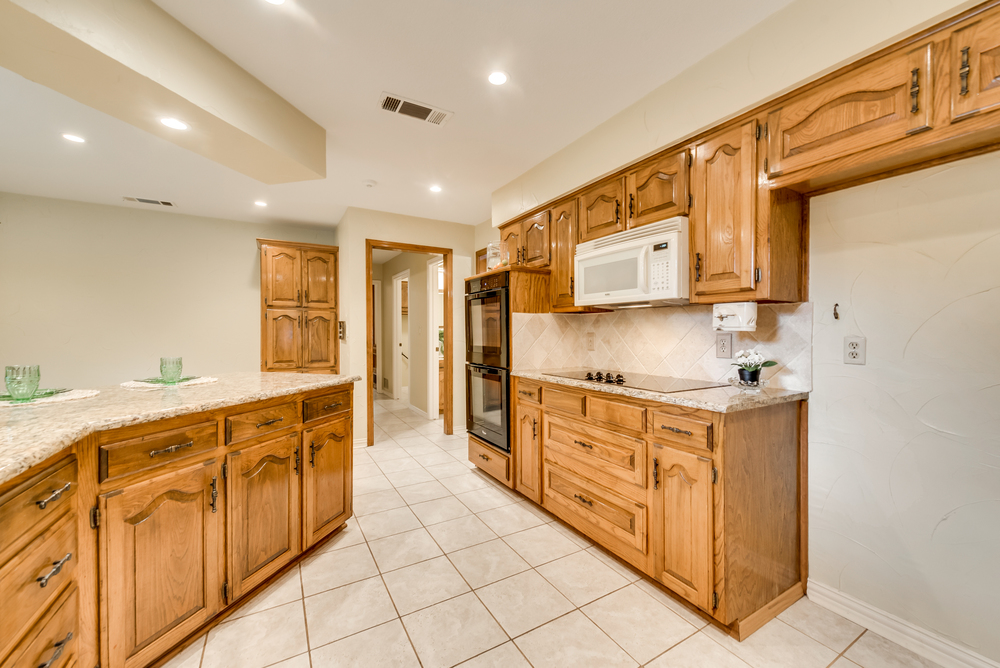    Gourmet Kitchen with Double Ovens 