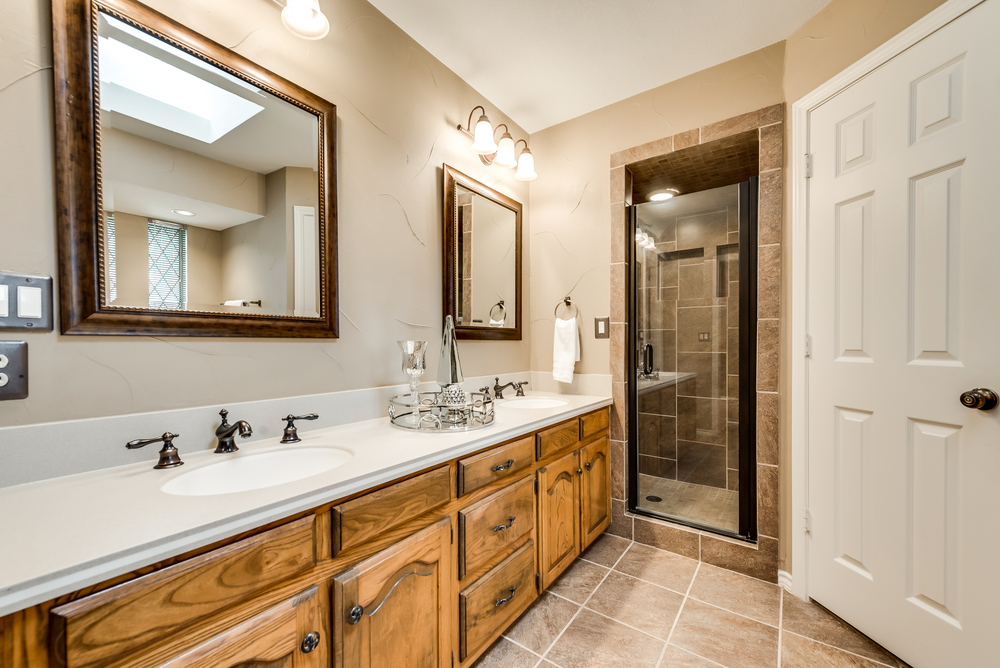    Updated Master Bathroom 