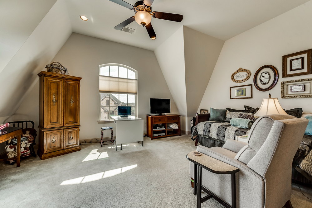    Upstairs Game Room or Additional Bedroom with Full Bathroom 