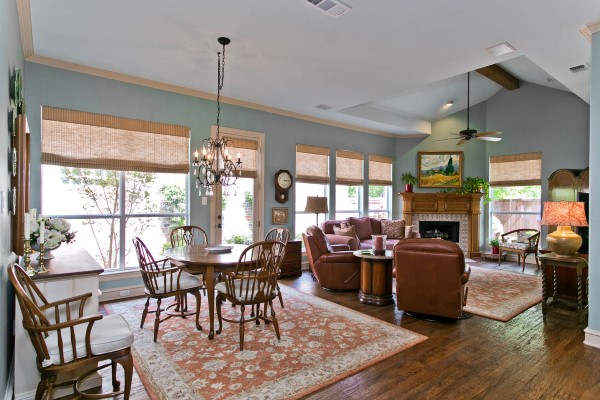    Dining Living 