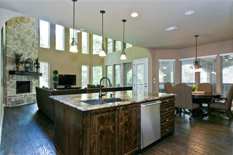    Gourmet Kitchen 