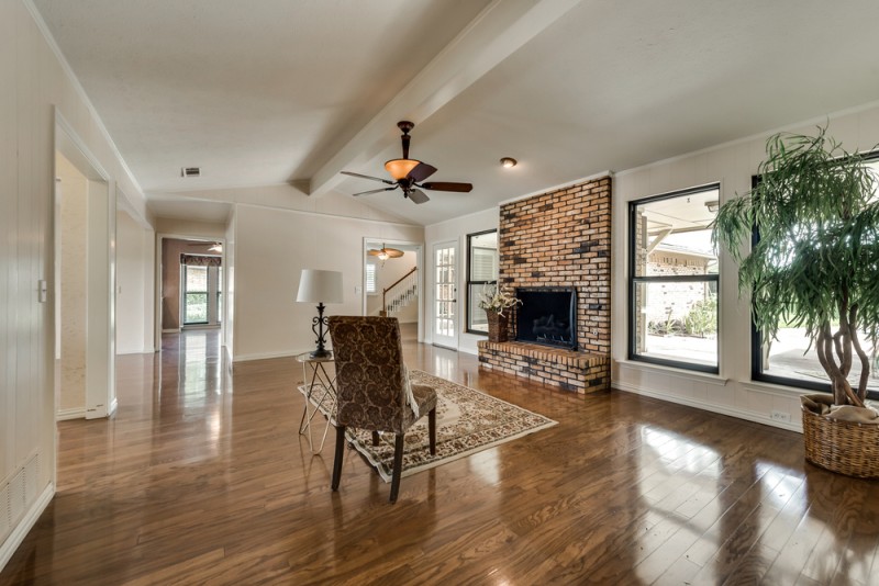    Family Room with Gorgeous Backyard Views 