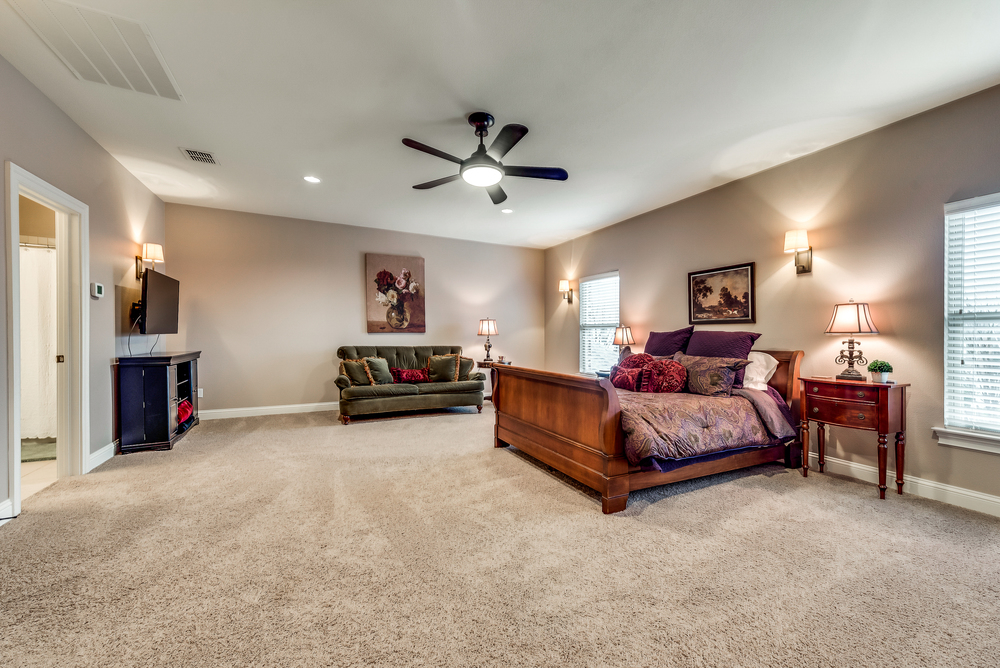    Spacious Media Room or Additional Guest Space with Ensuite Bathroom 