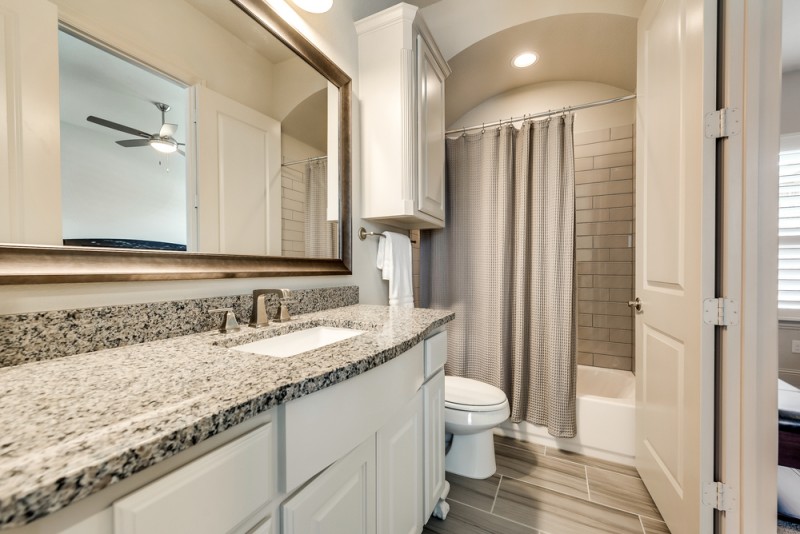    Full Bath with Private Bedroom and Hall Access 