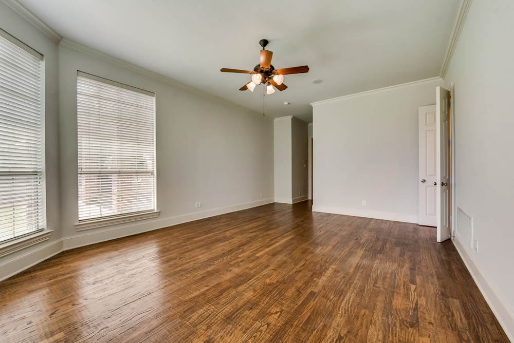    Master Suite also include Built in Speakers 