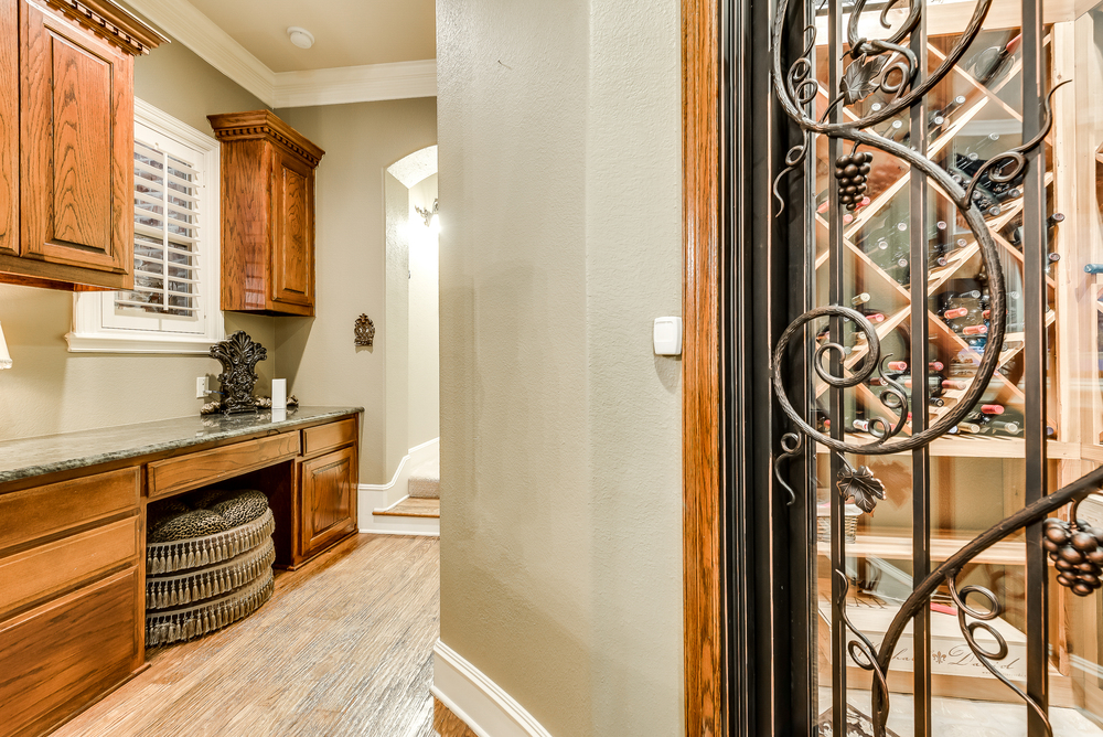   Climate Controlled Wine Closet and Study Nook 