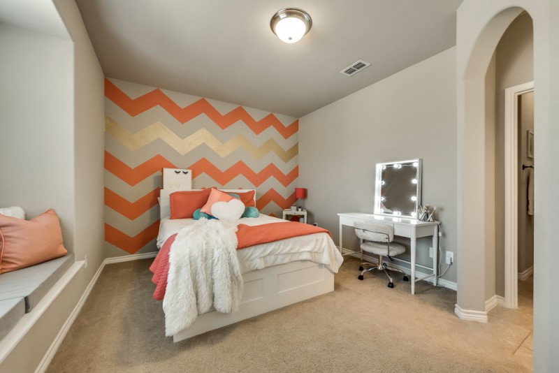    Secondary Bedroom with Jack and Jill Bathroom 