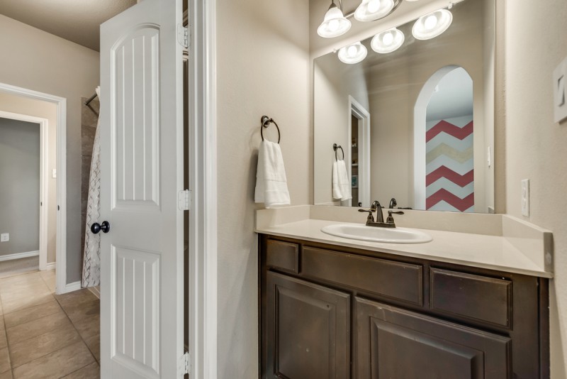    Jack and Jill Bathroom 