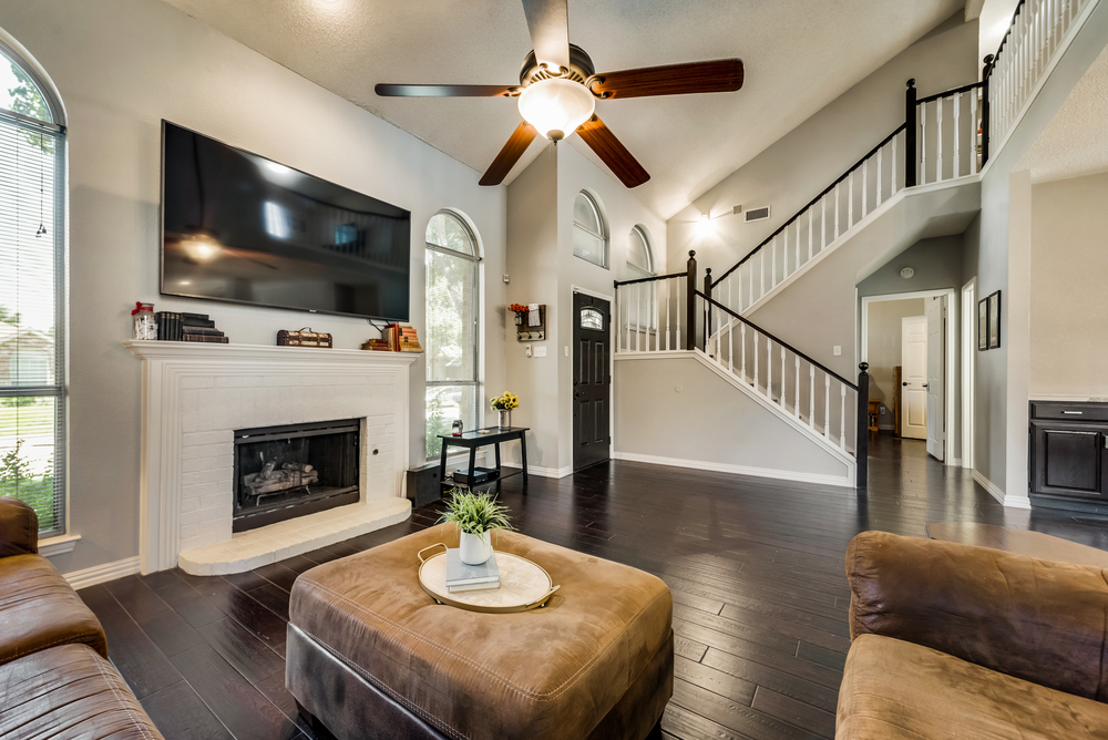    Soaring Ceilings in Entry and Family Room   