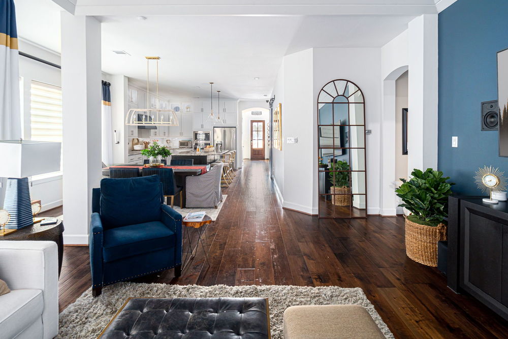    Open Floorplan is Great for Entertaining 