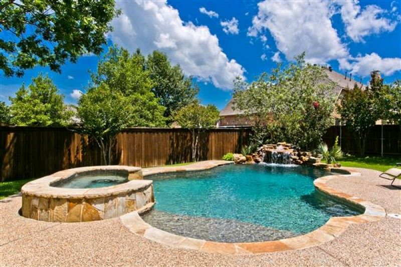    Sparkling Pool  Spa 