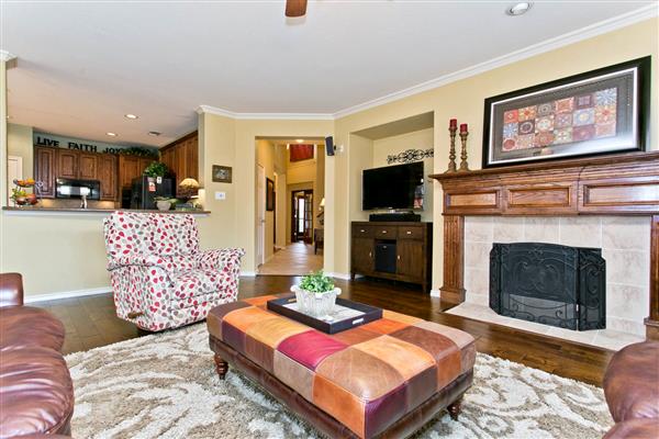     Tile Framed Fire Place 